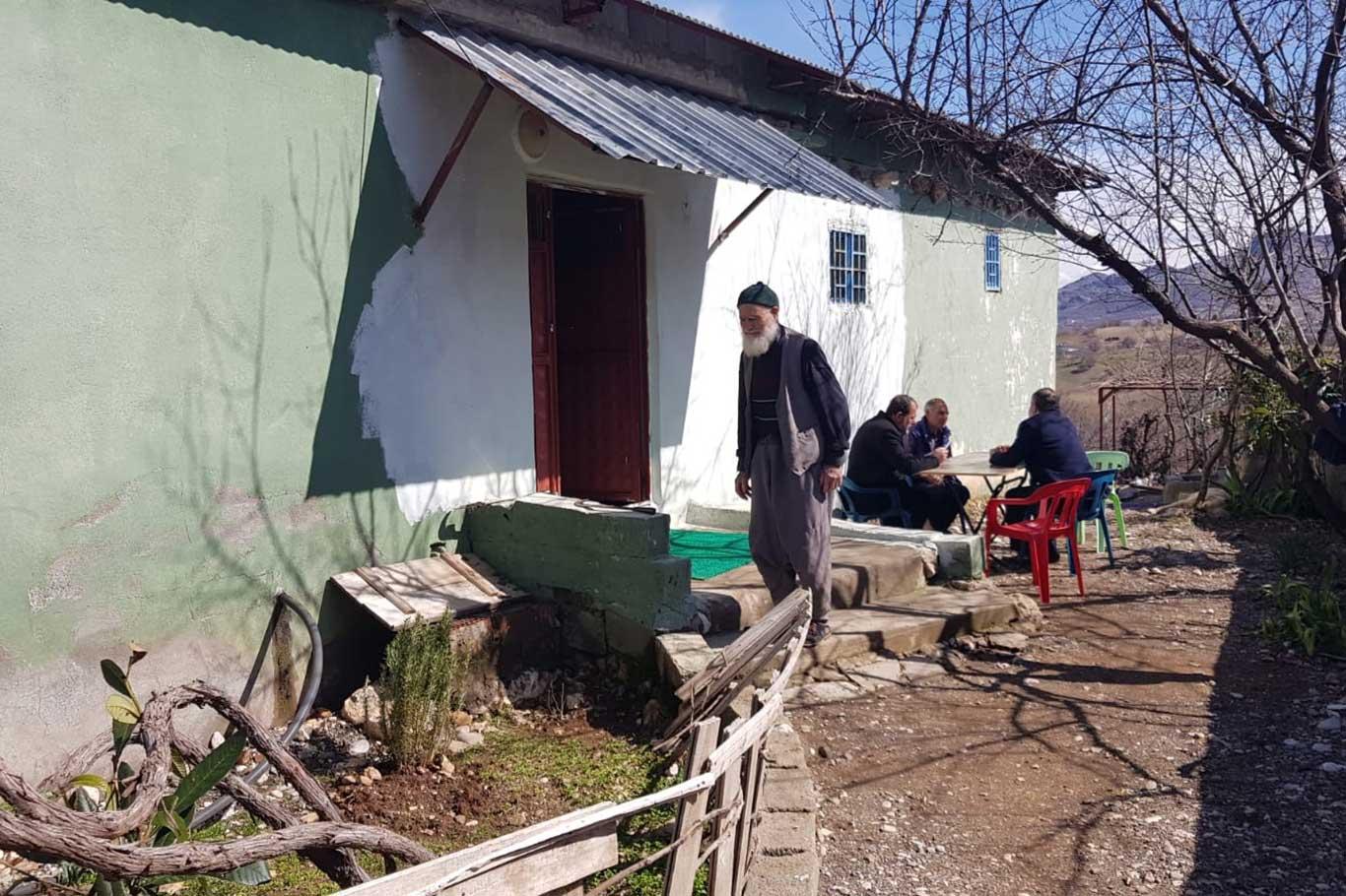 Dönemin tanığı: Kimse evinde Kur'an-ı Kerim bulunduramıyordu Dönemin tanığı: Kimse evinde Kur'an-ı Kerim bulunduramıyordu